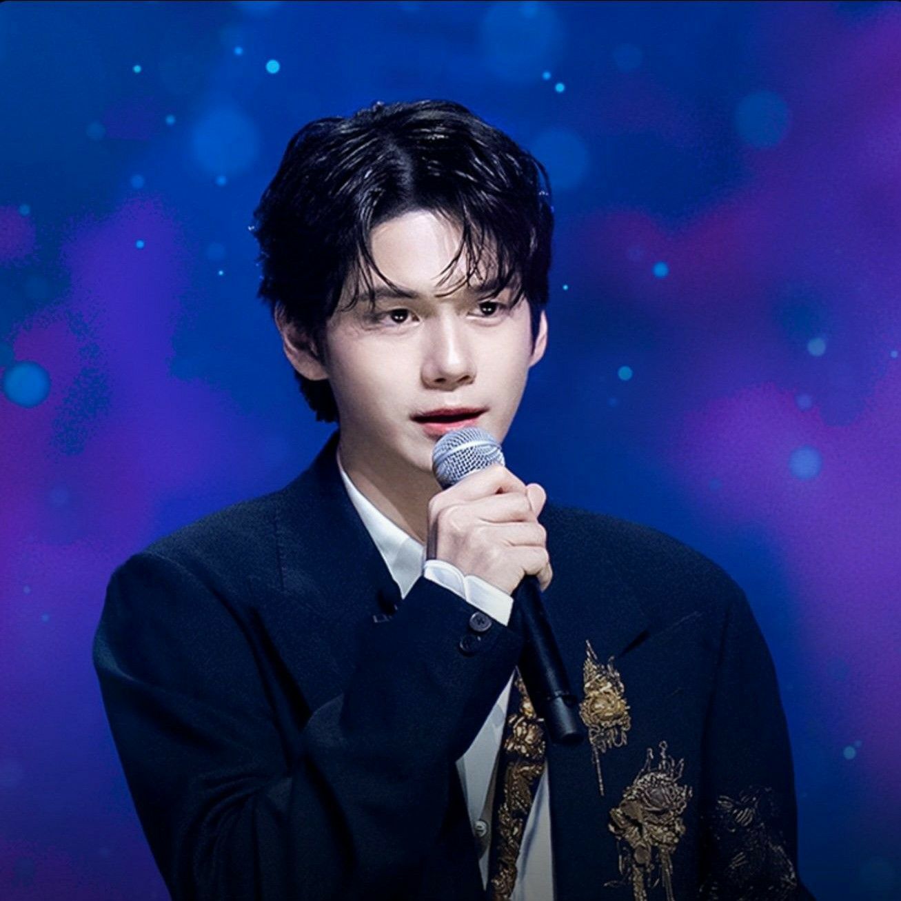 A moment captured by a fan of Ong Seongwu