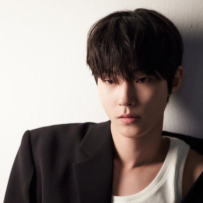 Recent activity shot of Hwang Inyoup