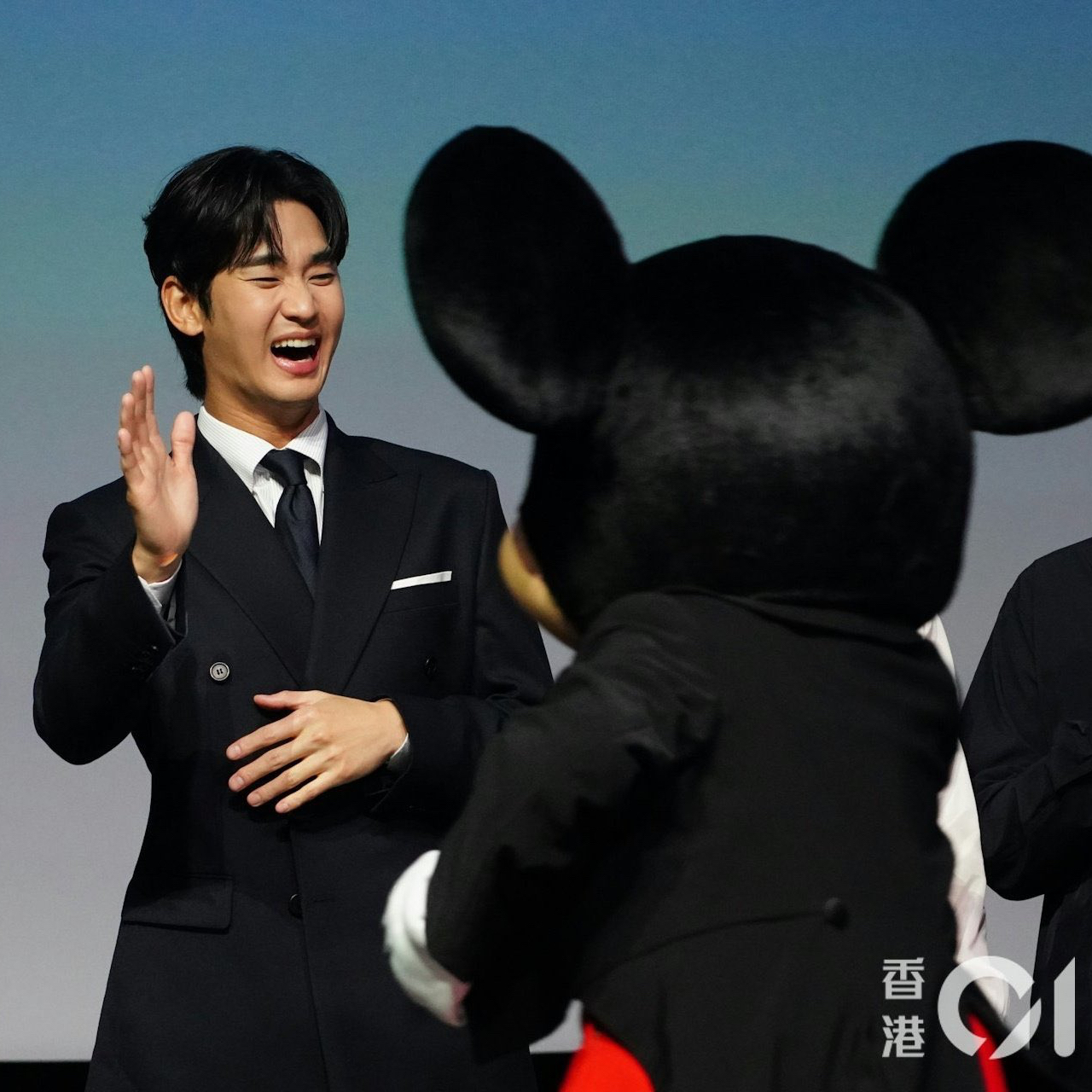 金秀贤的近期活动照