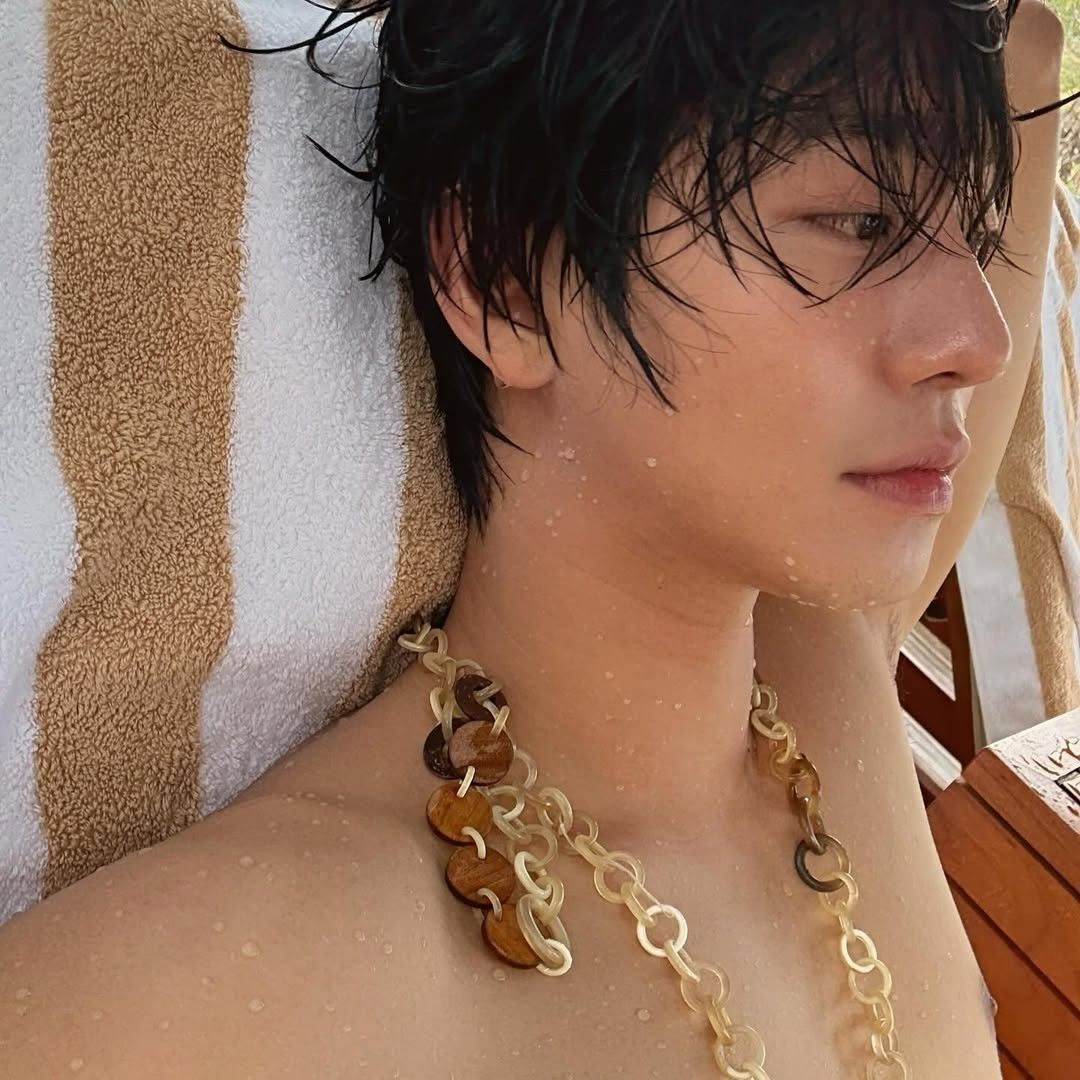 Recent activity shot of Ahn Hyoseop