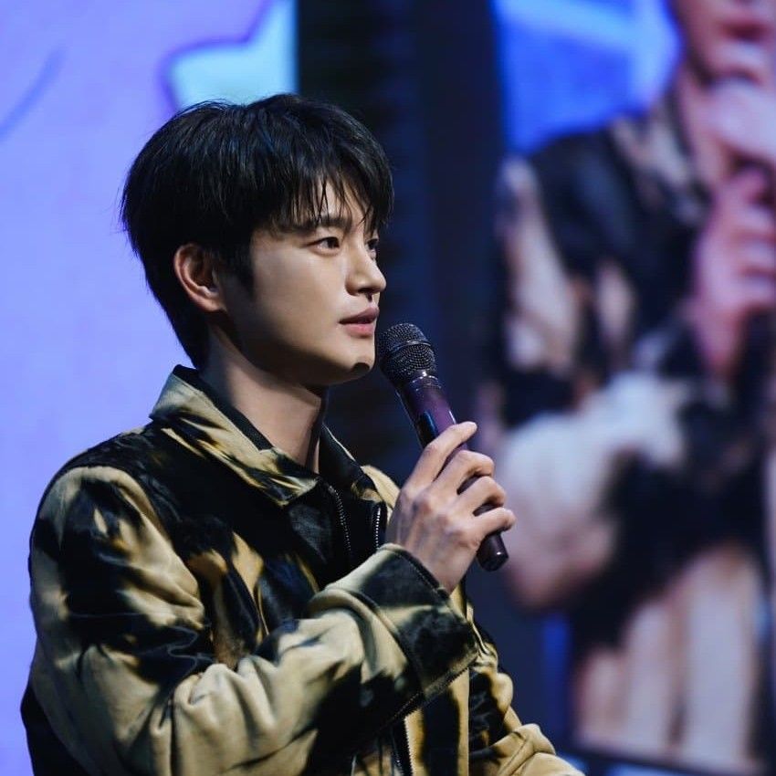 Latest photo of Seo Inguk