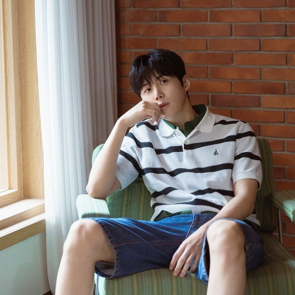 A moment captured by a fan of Kim Seonho