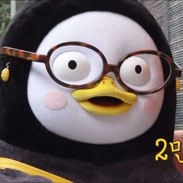 Behind-the-scenes cut of Pengsoo