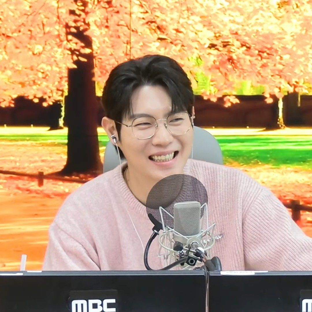 Recent activity shot of Son Taejin