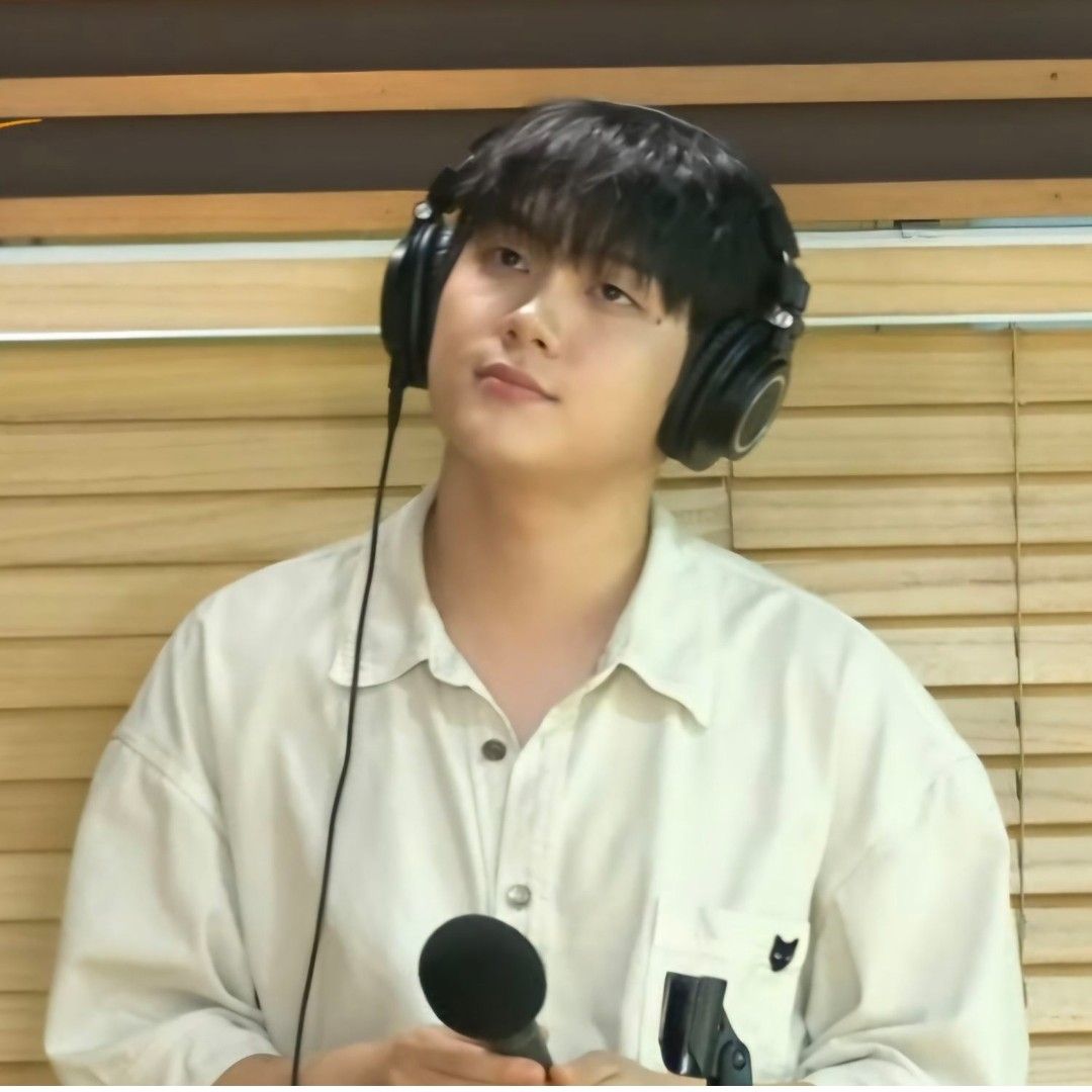Behind-the-scenes cut of Choi Jaemyeong