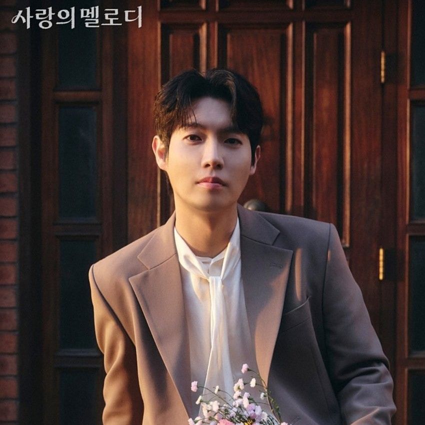 Behind-the-scenes cut of Son Taejin