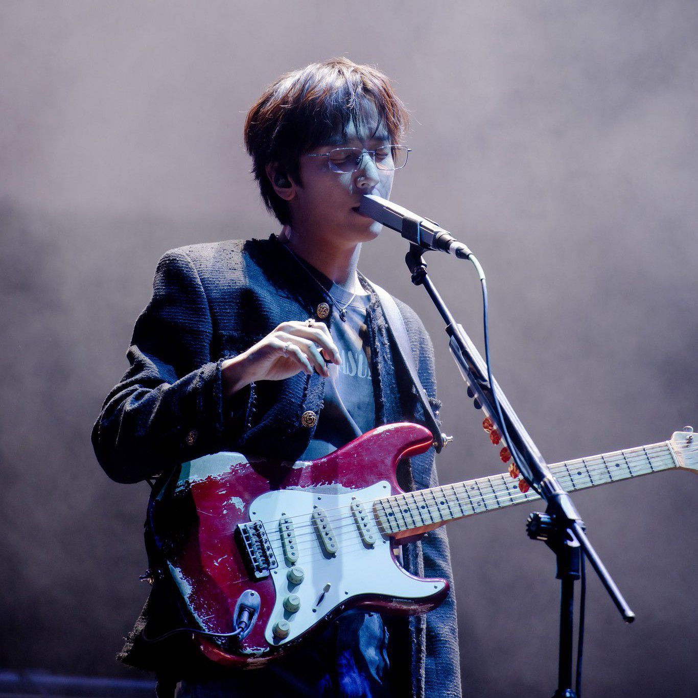 Behind-the-scenes cut of Jung Yonghwa