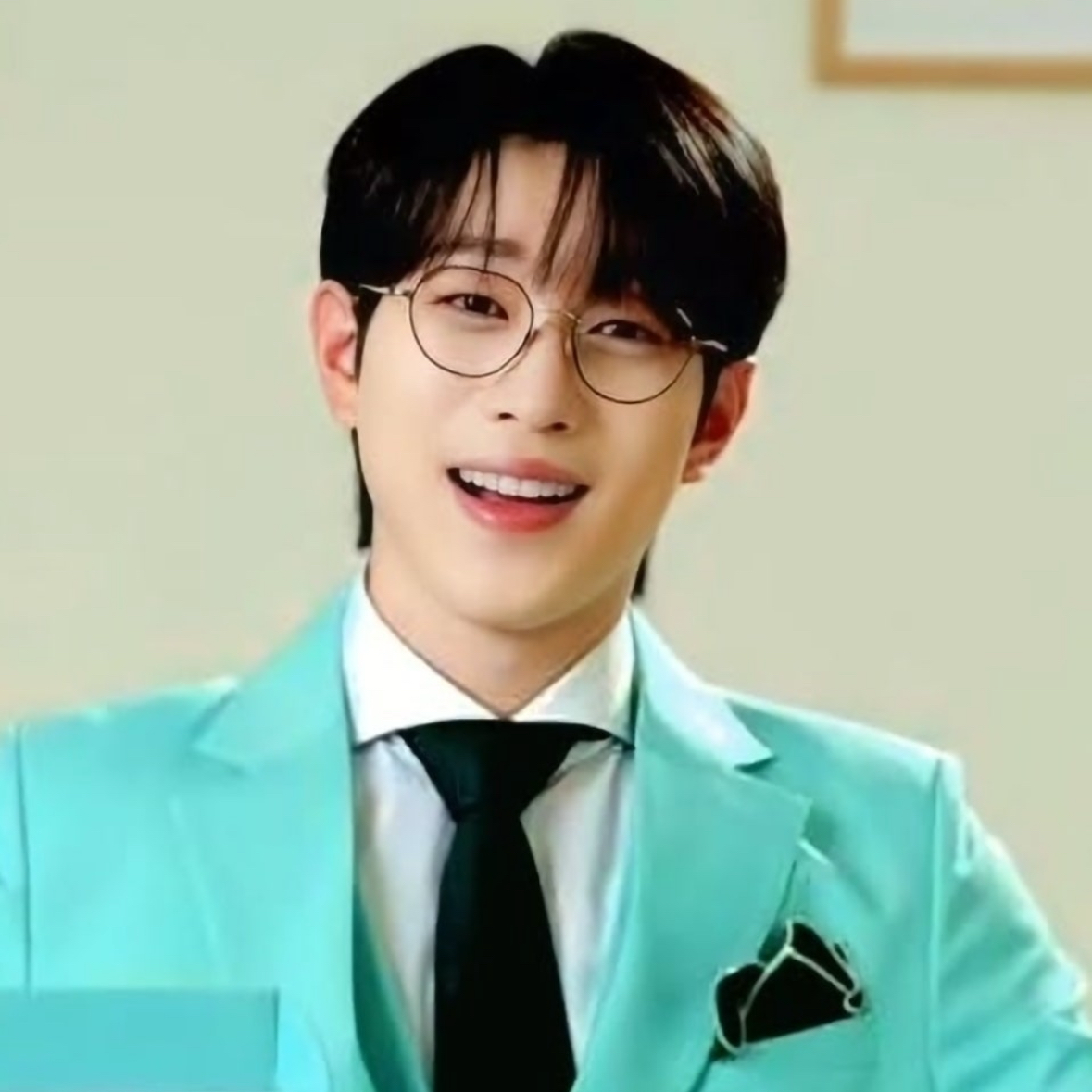 Recent activity shot of An Sunghoon