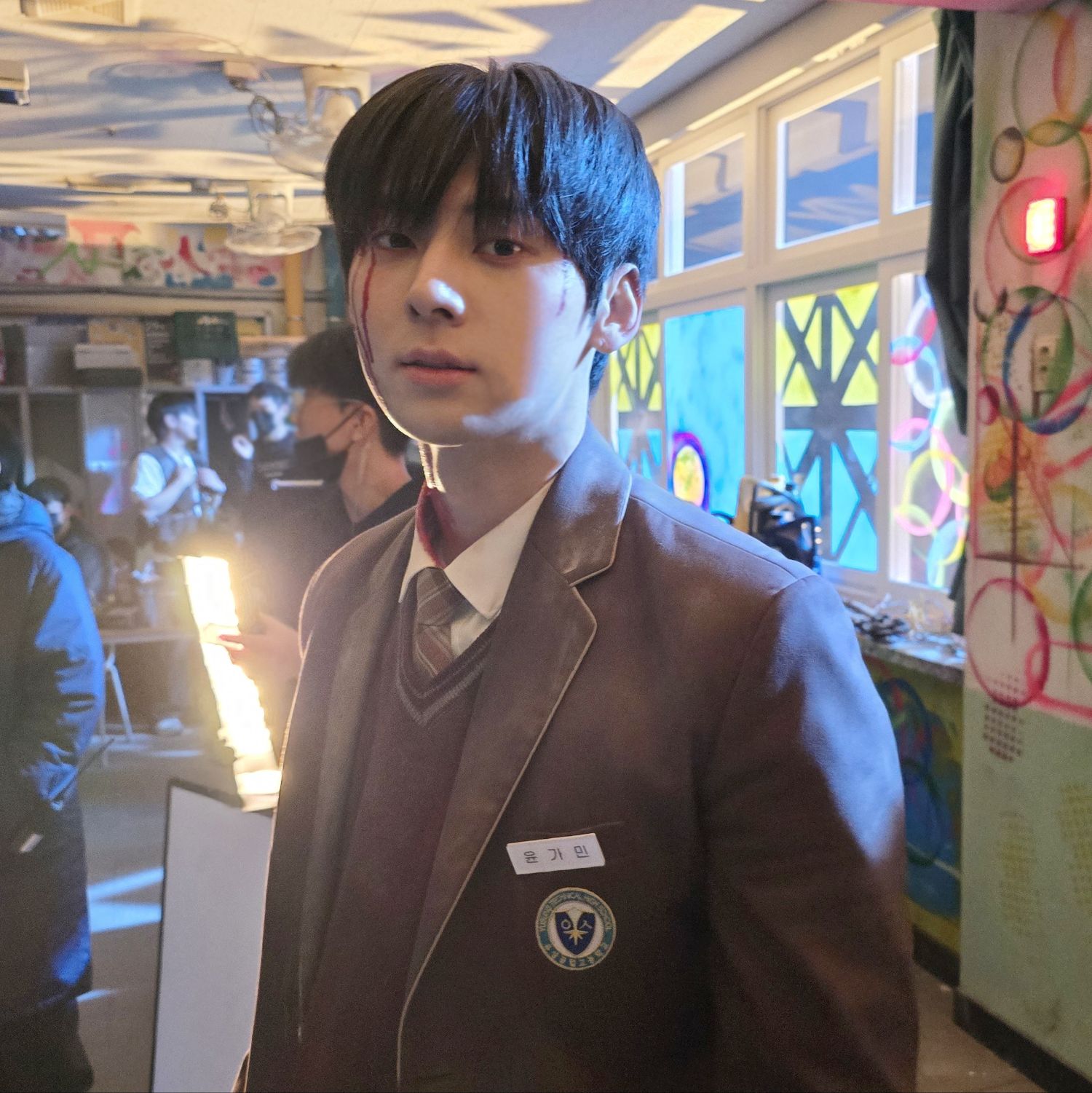 Behind-the-scenes cut of Hwang Minhyun