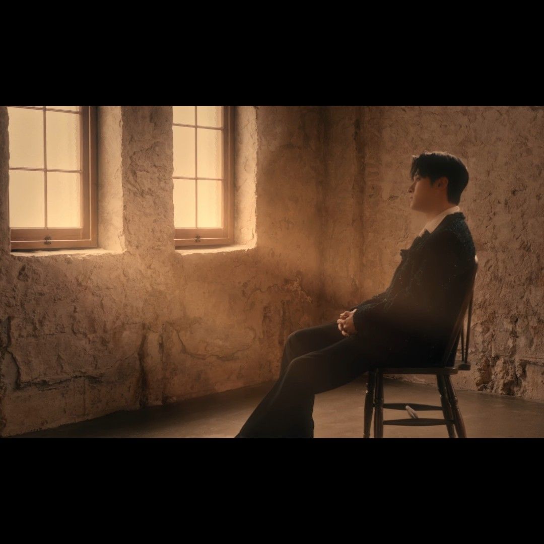 Behind-the-scenes cut of Seong Ri