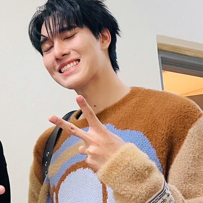 Behind-the-scenes cut of Nani Hirunkit Changkham