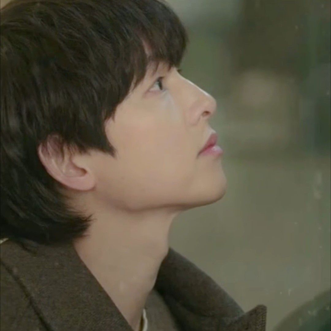 Foto kegiatan terbaru dari Song Joongki