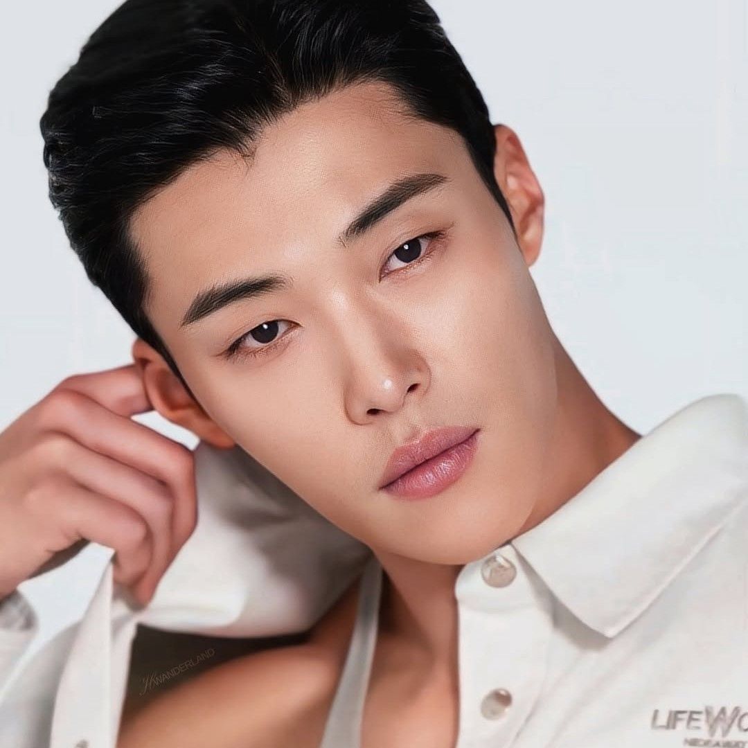 Recent activity shot of Woo Dohwan