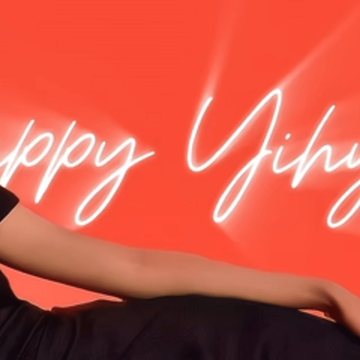 Behind-the-scenes cut of Cho Yihyun