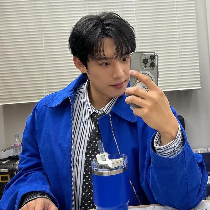 A moment captured by a fan of Kim Sungcheol