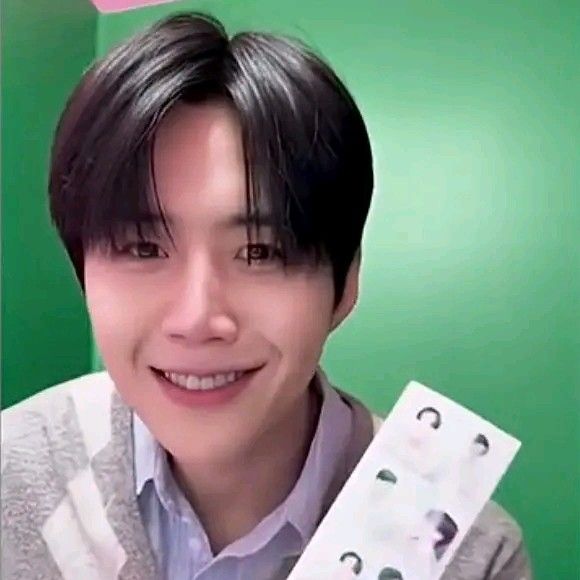 Foto terbaru dari Kim Seonho