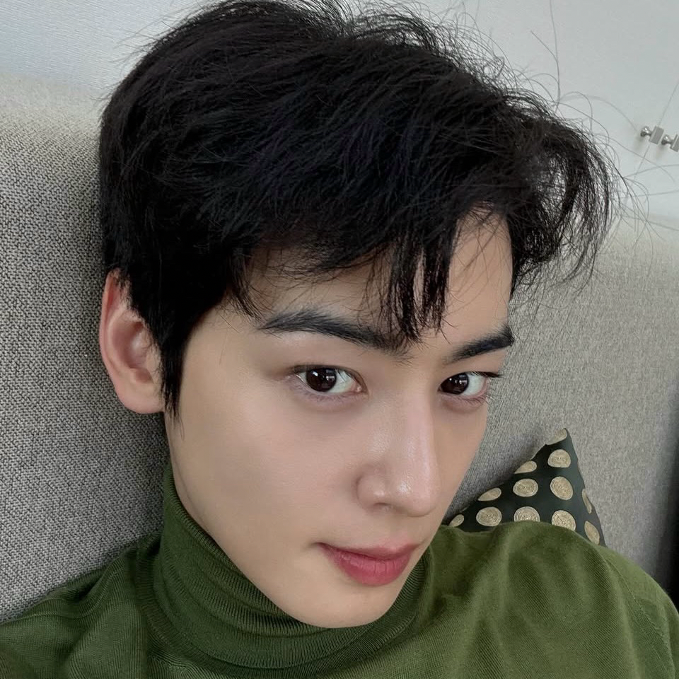 Cuplikan di balik layar dari Cha Eunwoo