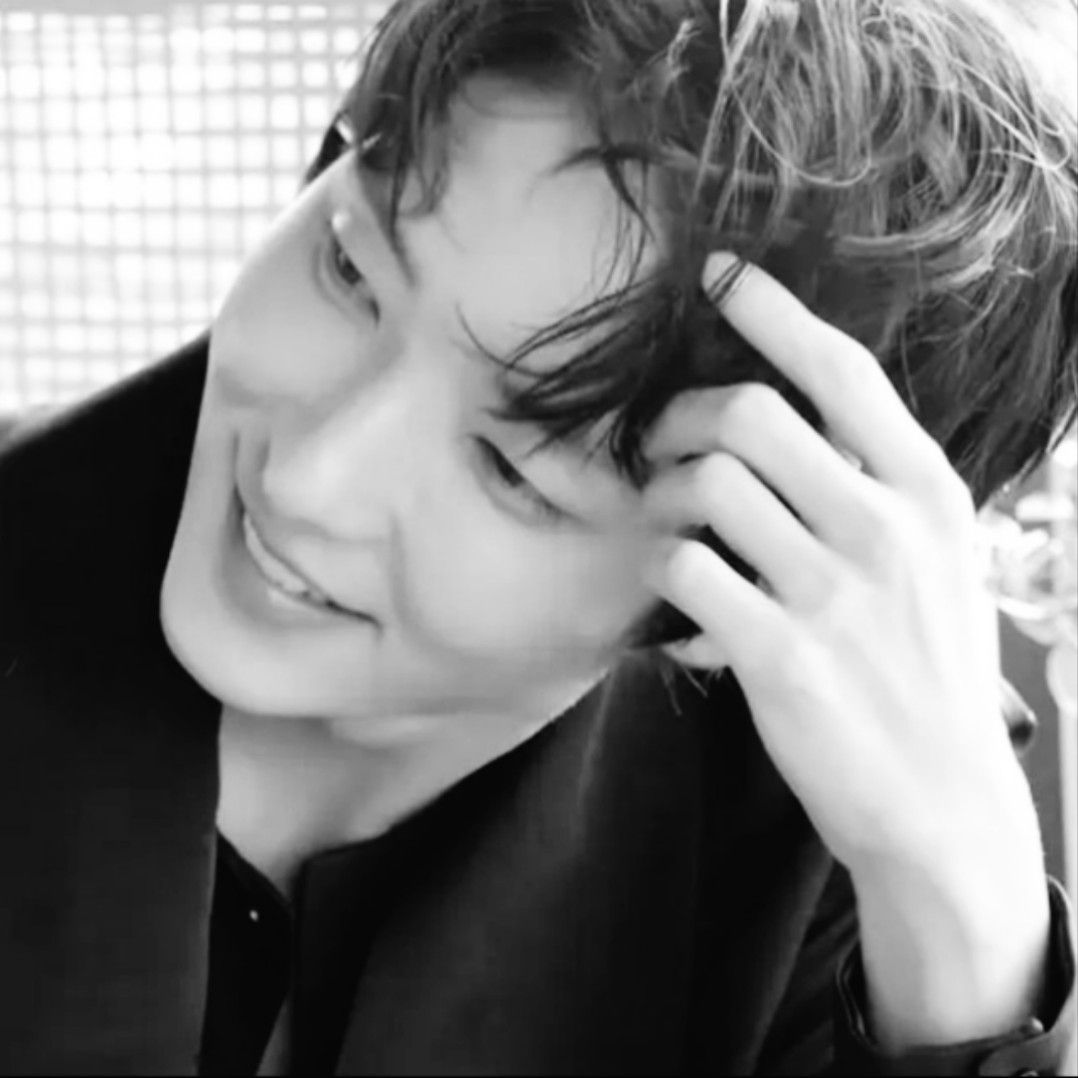 Latest photo of Lee Joongi