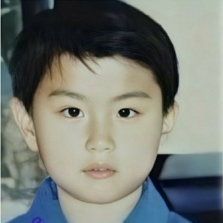 粉絲拍下的金浩中瞬間