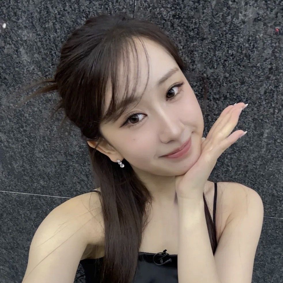 Foto terbaru dari Jeon Yujin