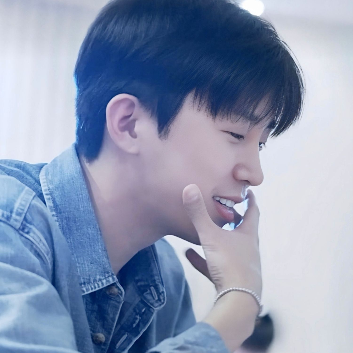 Foto kegiatan terbaru dari Lim Youngwoong