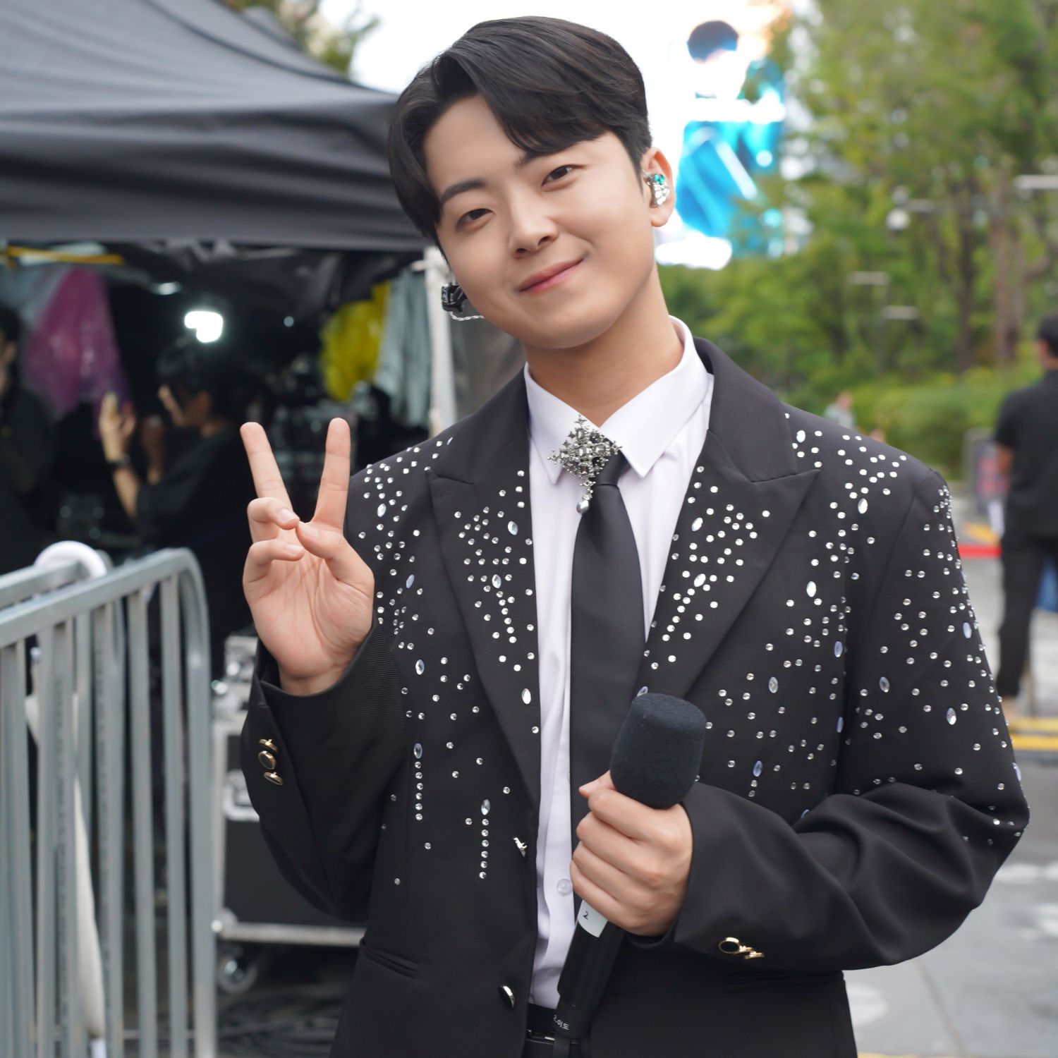 Behind-the-scenes cut of Park Minsu