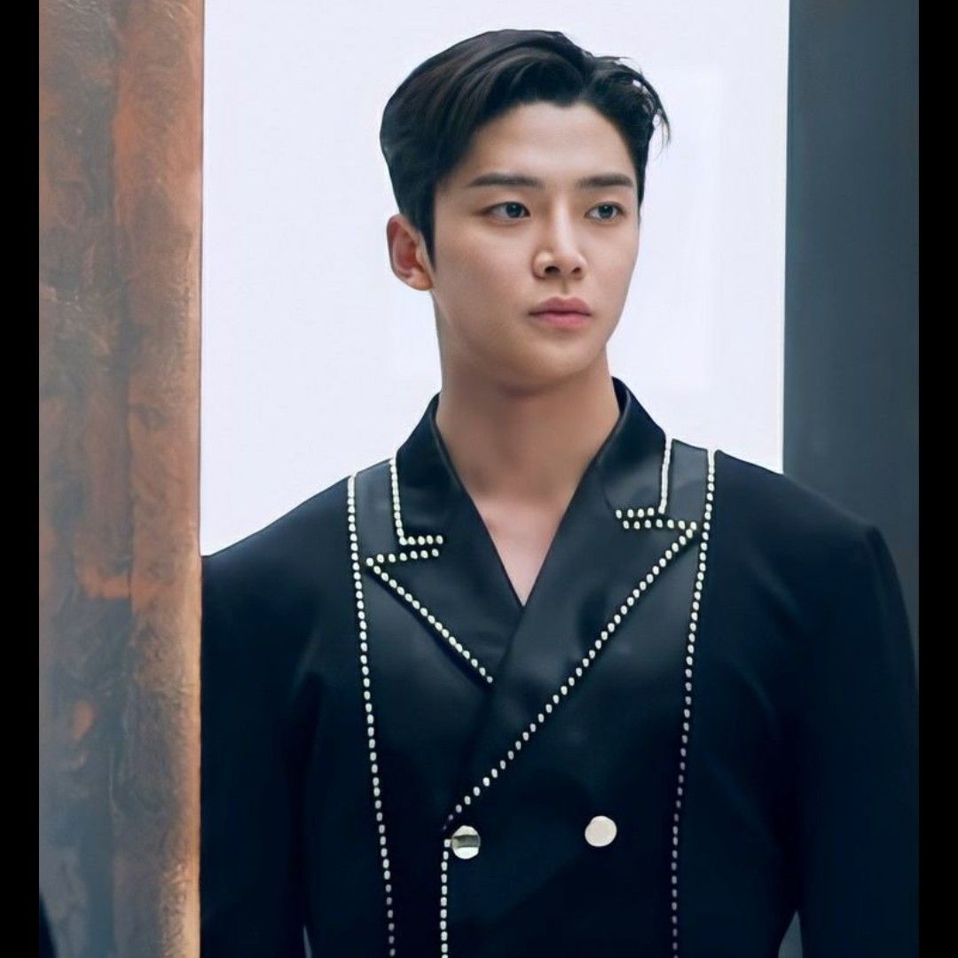 Recent activity shot of Rowoon