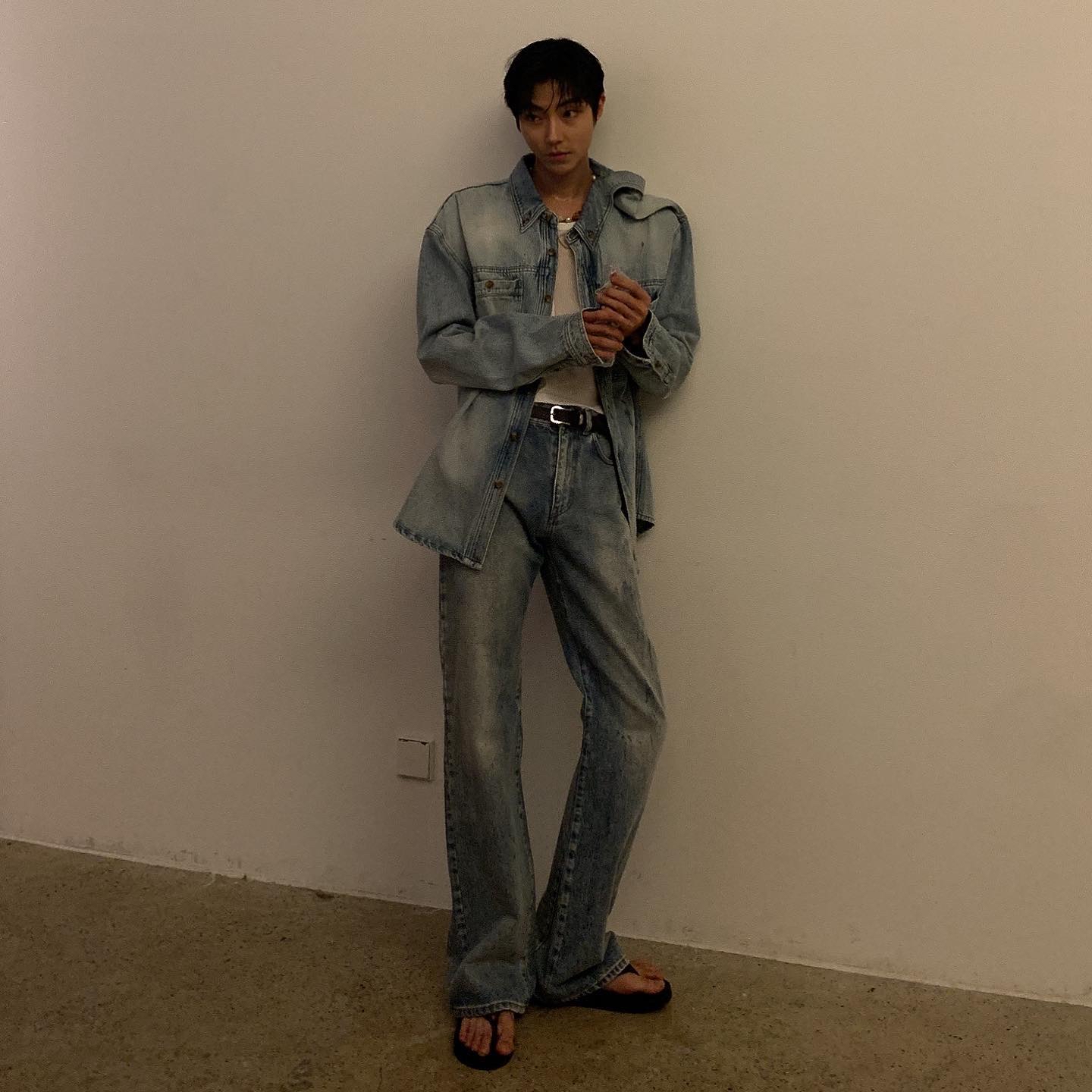 황인엽 최근 활동샷