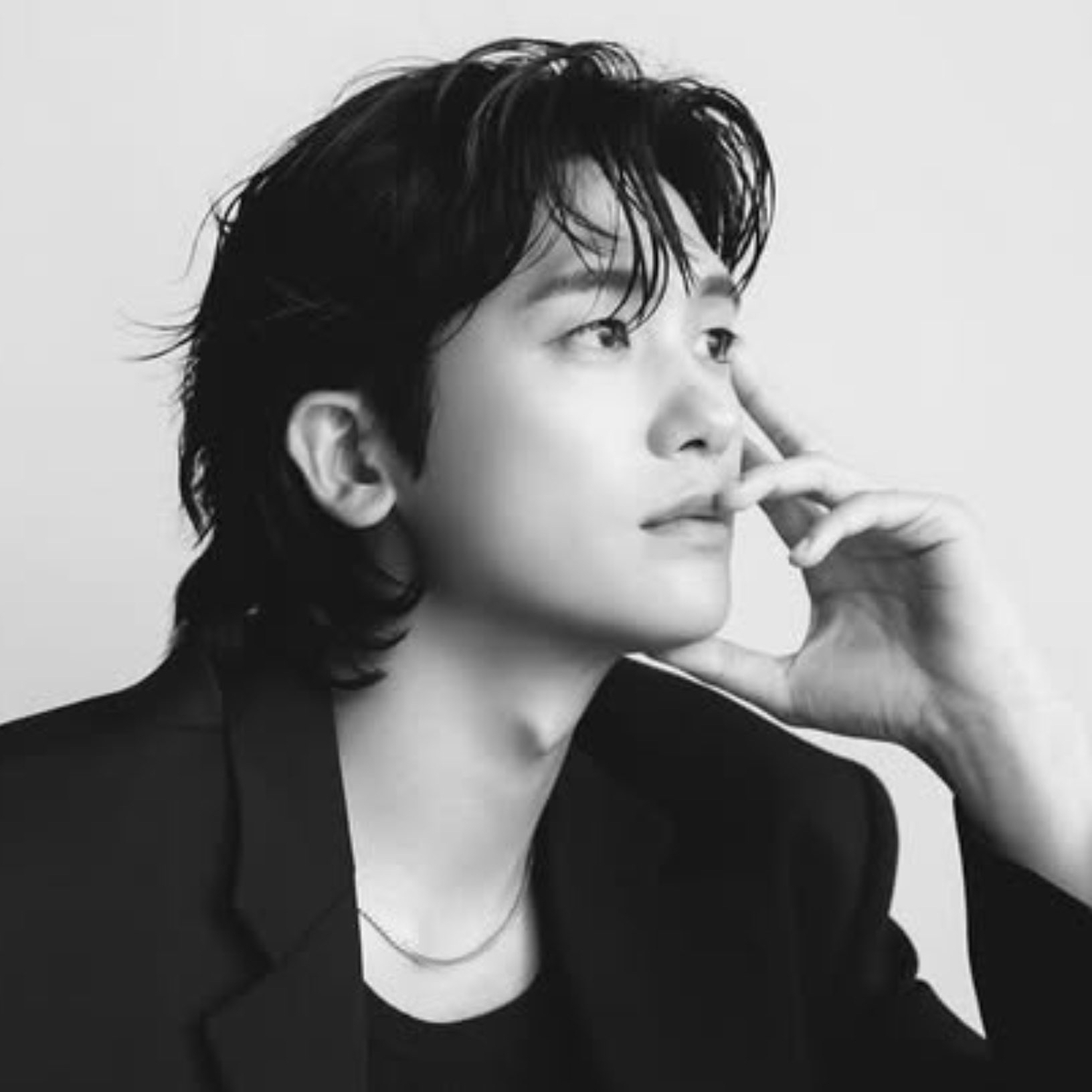 A moment captured by a fan of Park Hyungsik