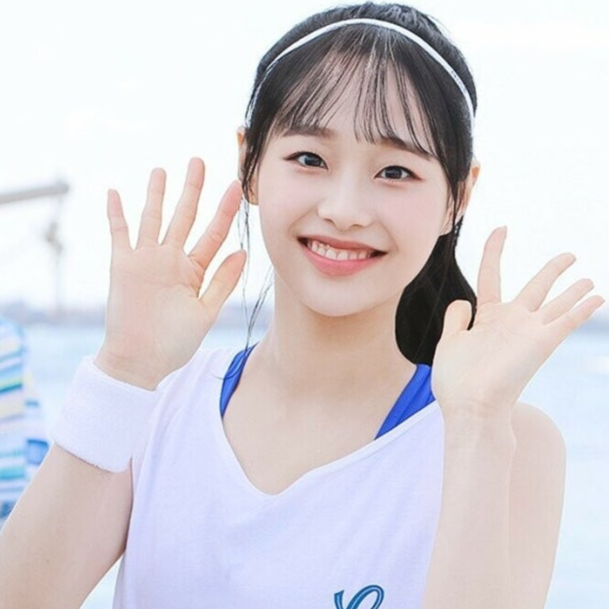 Recent activity shot of Chuu
