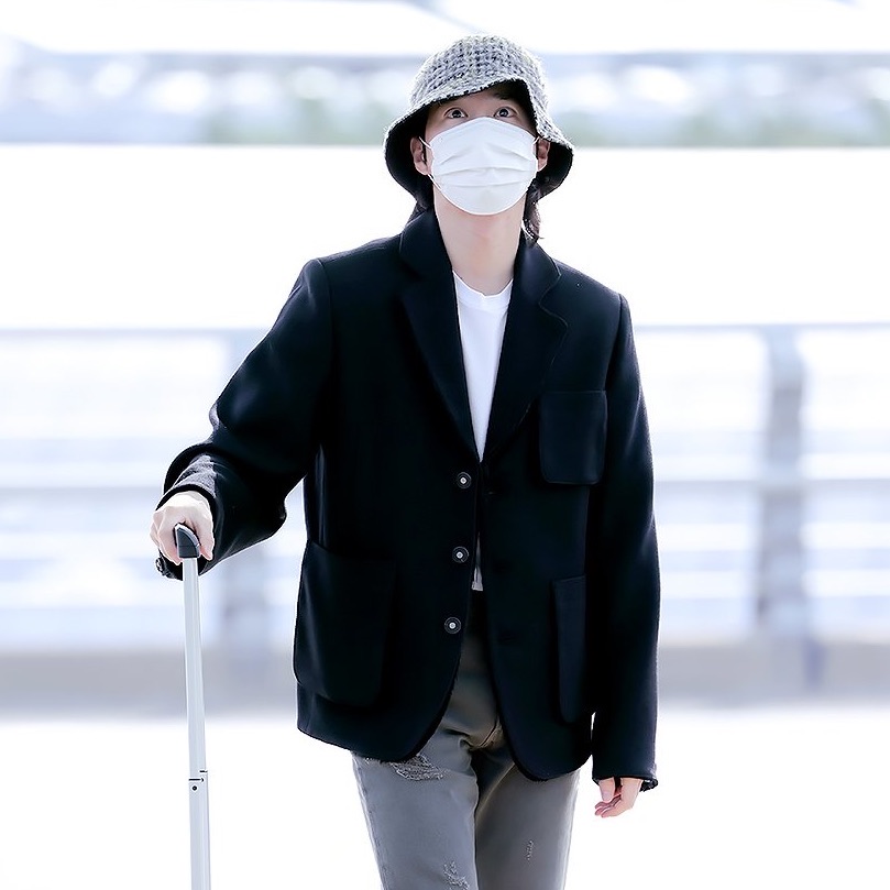 A moment captured by a fan of Suho