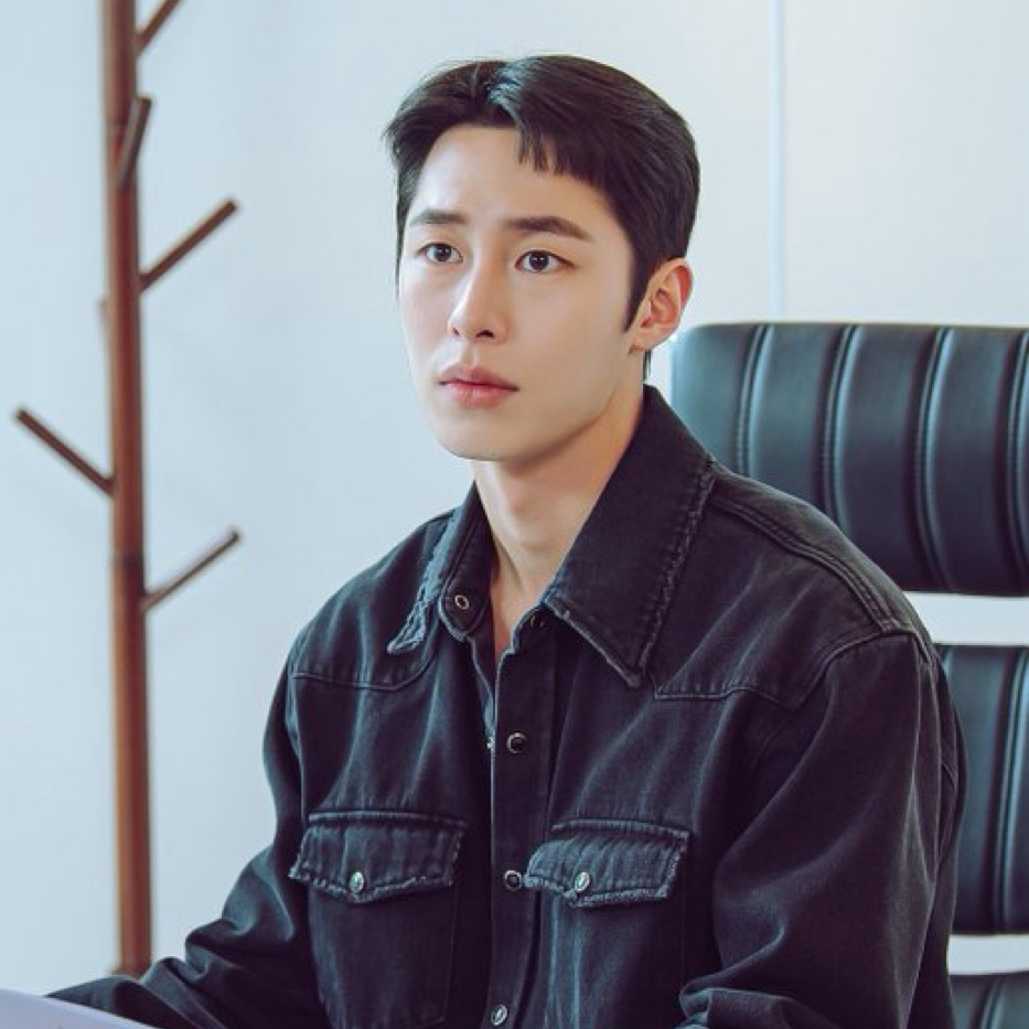 Recent activity shot of Lee Jaewook