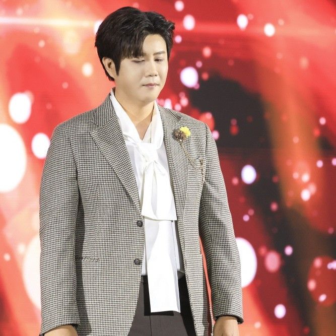 晋海成的最新照片