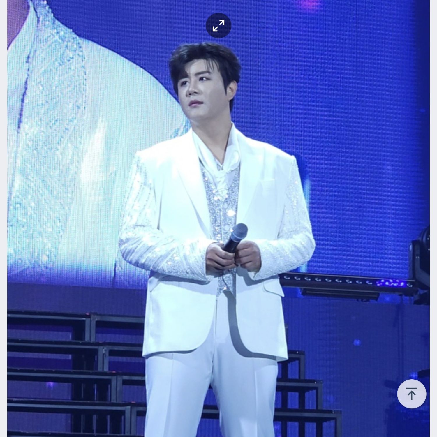 Behind-the-scenes cut of Jin Haesung