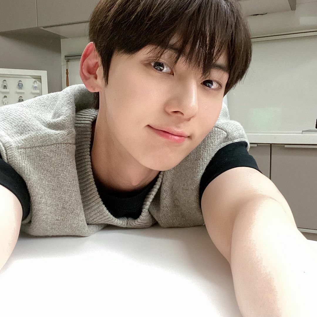 Latest photo of Hwang Minhyun