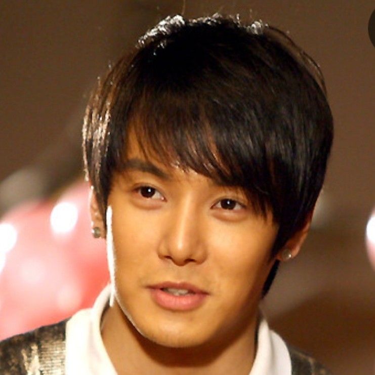 Recent activity shot of Hwanhee