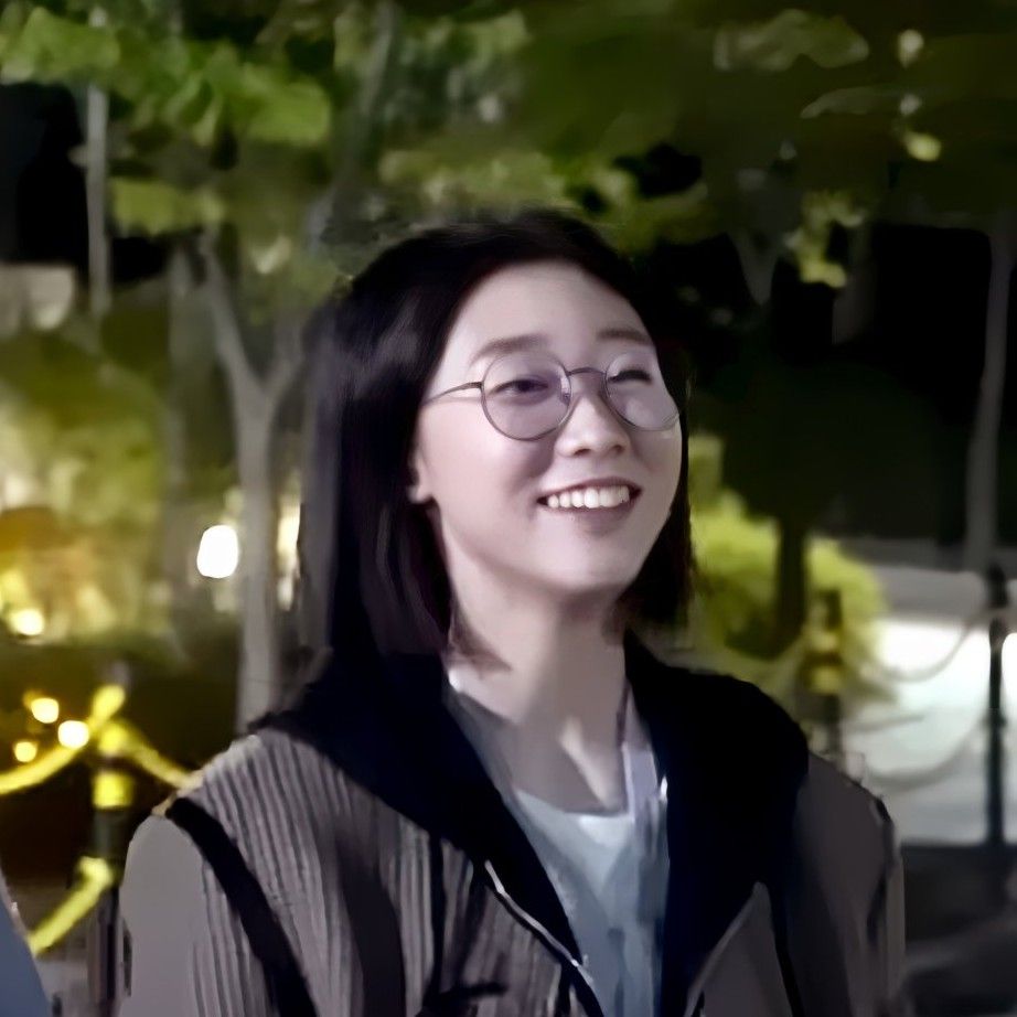 Recent activity shot of Han Yeji