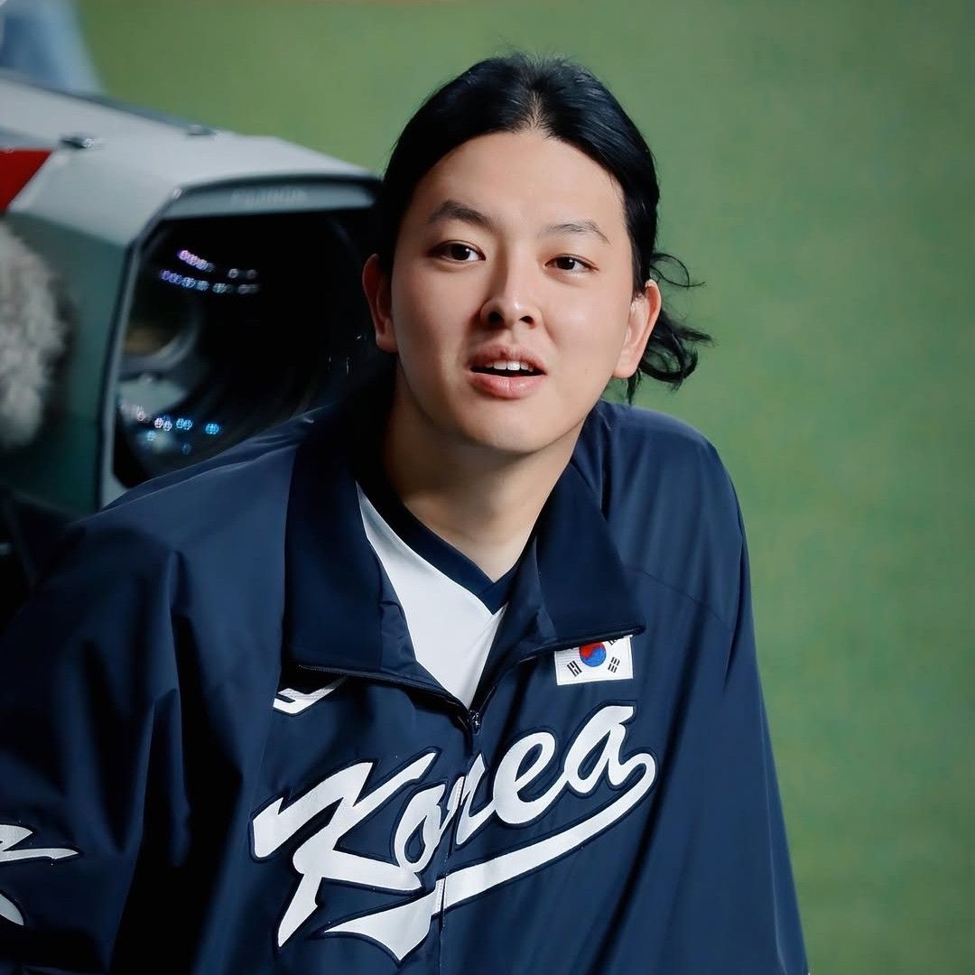 A moment captured by a fan of Kim Wonjung