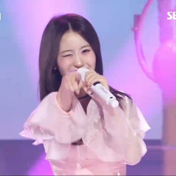 Recent activity shot of Oh Yujin