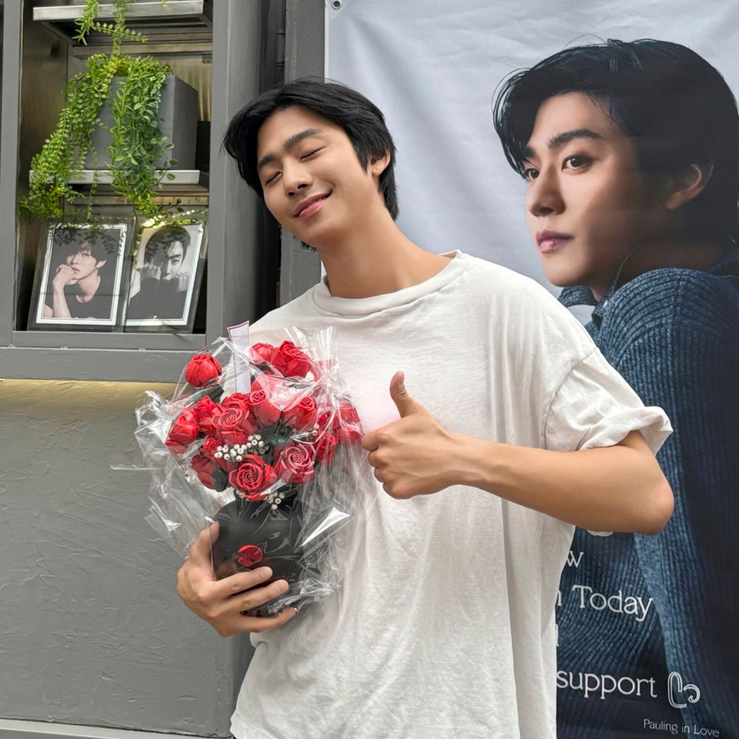 A moment captured by a fan of Ahn Hyoseop