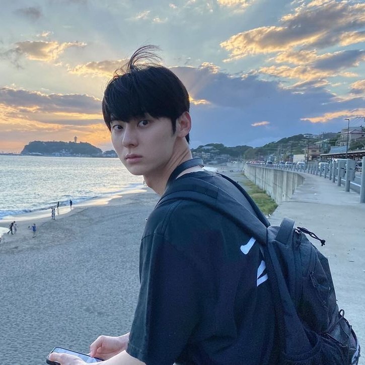 Behind-the-scenes cut of Hwang Minhyun