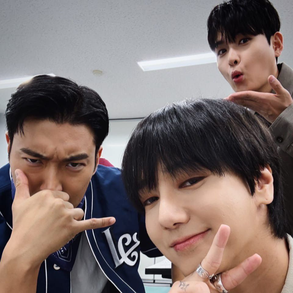 Recent activity shot of Choi Siwon
