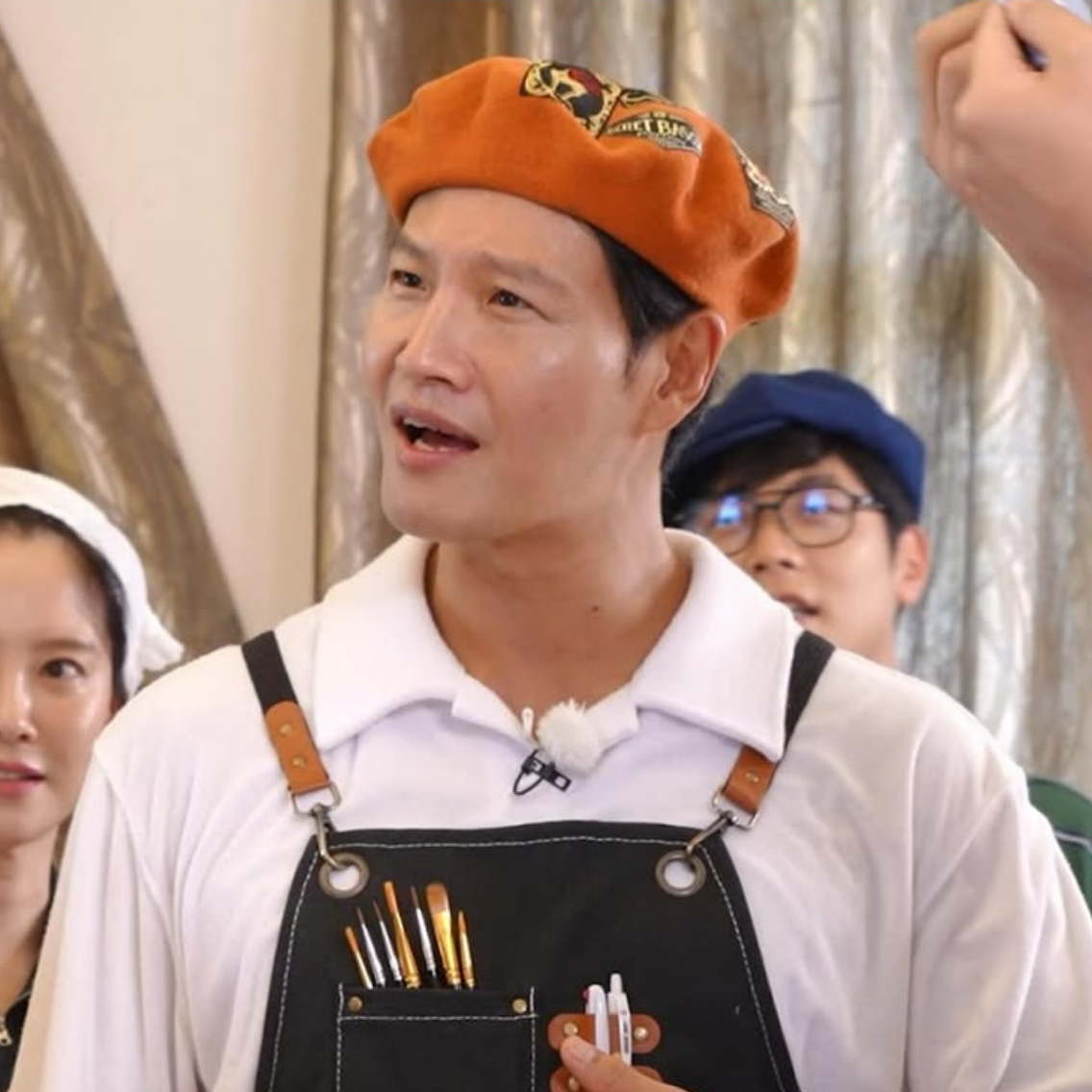 Behind-the-scenes cut of Kim Jongkook