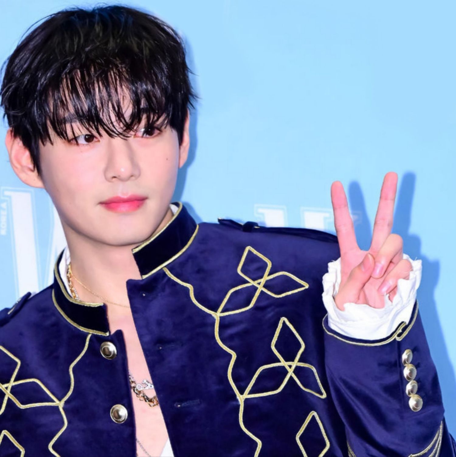 김태형 (뷔) 최근 활동샷