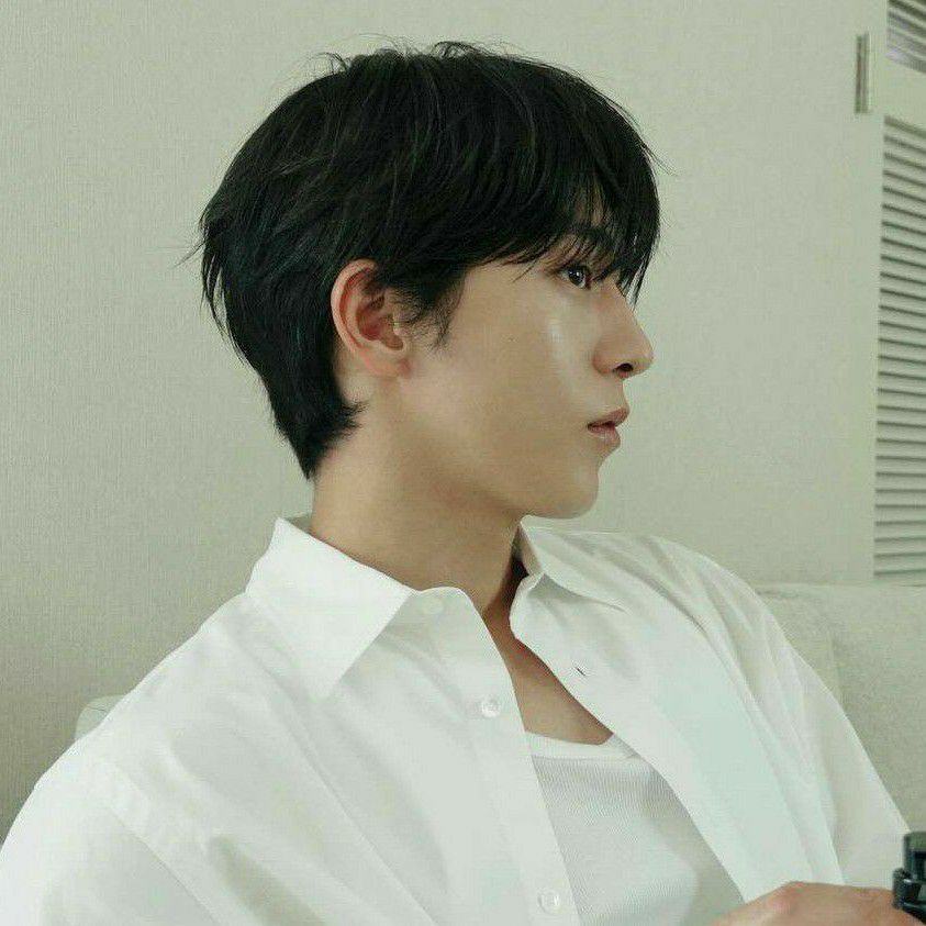 Behind-the-scenes cut of Nam Joohyuk