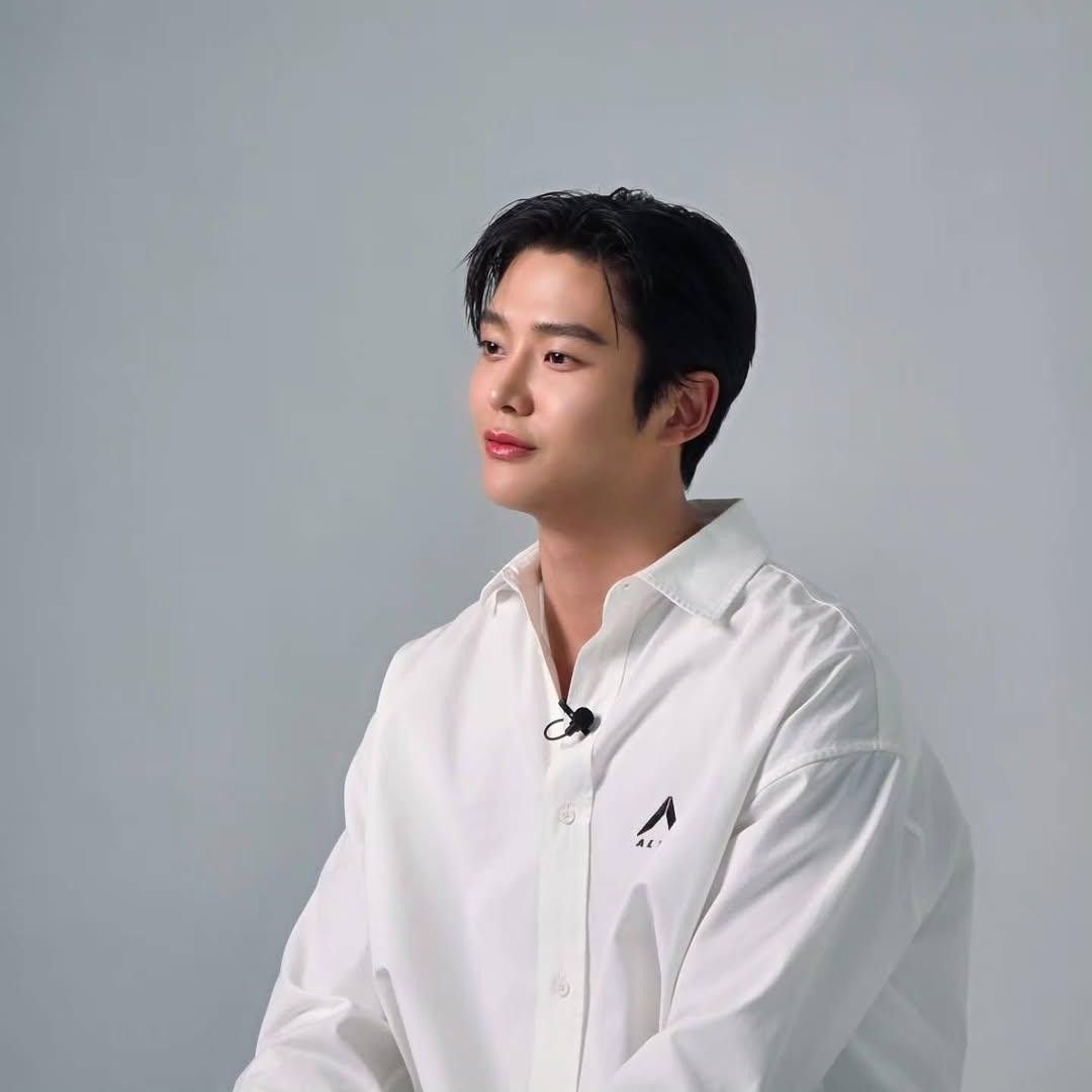 로운의 비하인드 컷