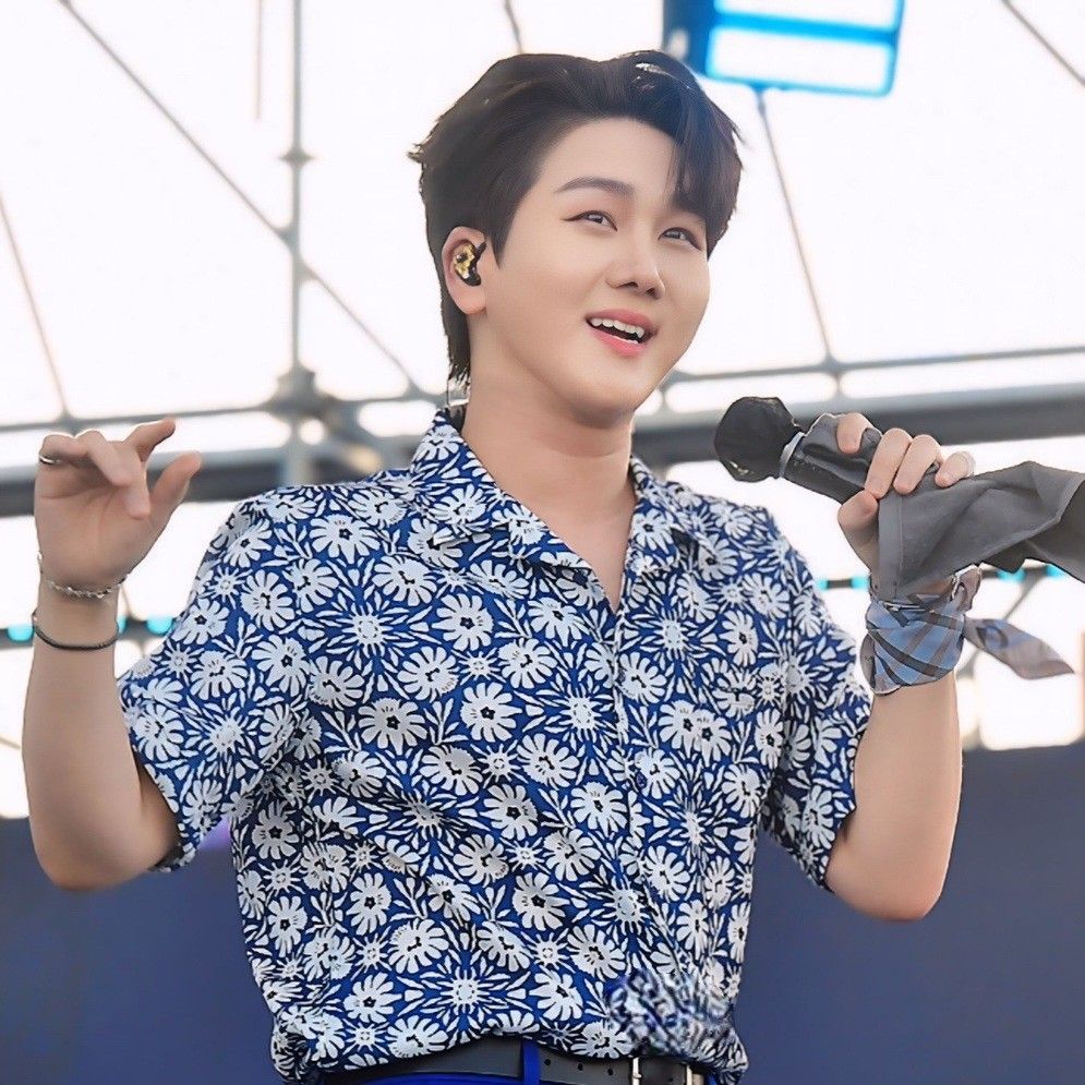 Behind-the-scenes cut of Kim Soochan