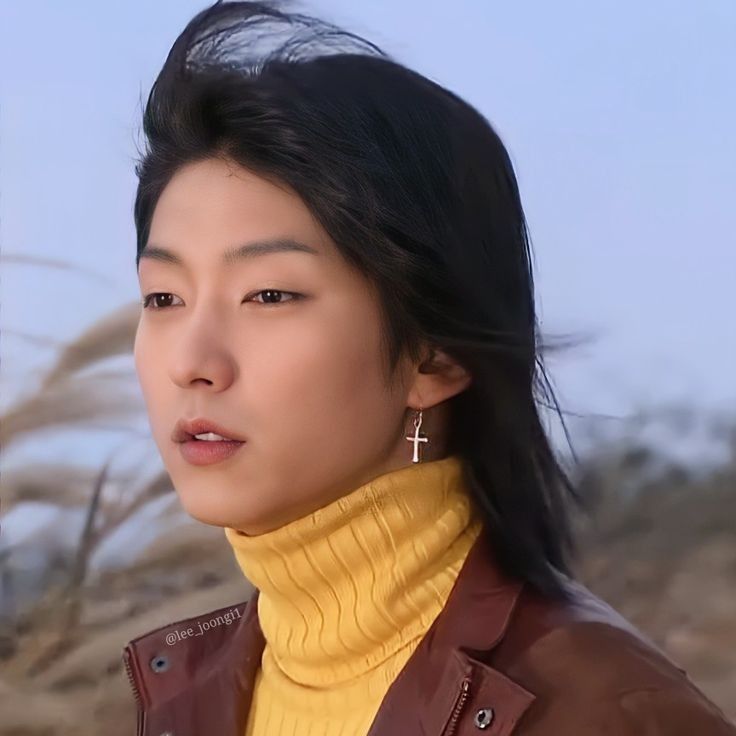 A moment captured by a fan of Lee Joongi