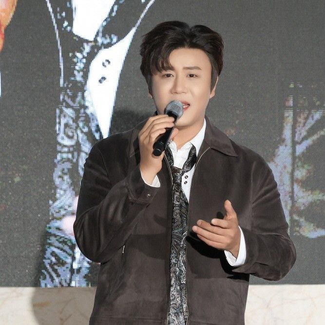 Recent activity shot of Jin Haesung