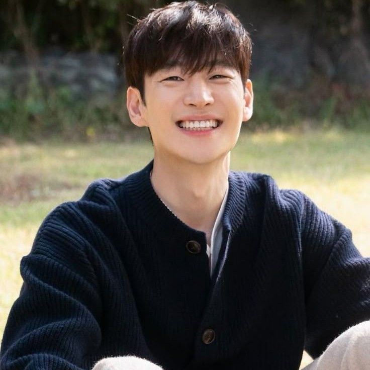 Recent activity shot of Lee Jaehoon